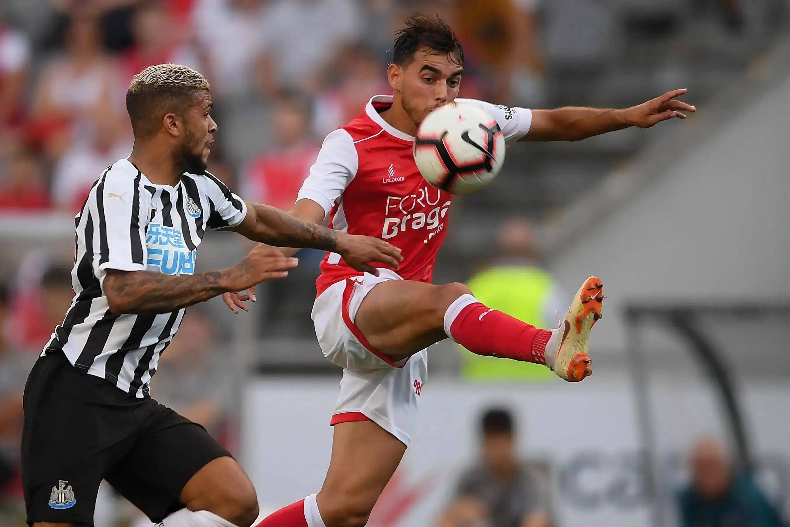 莱比锡红牛稳固阵容，灵活变阵适应各种对手的简单介绍