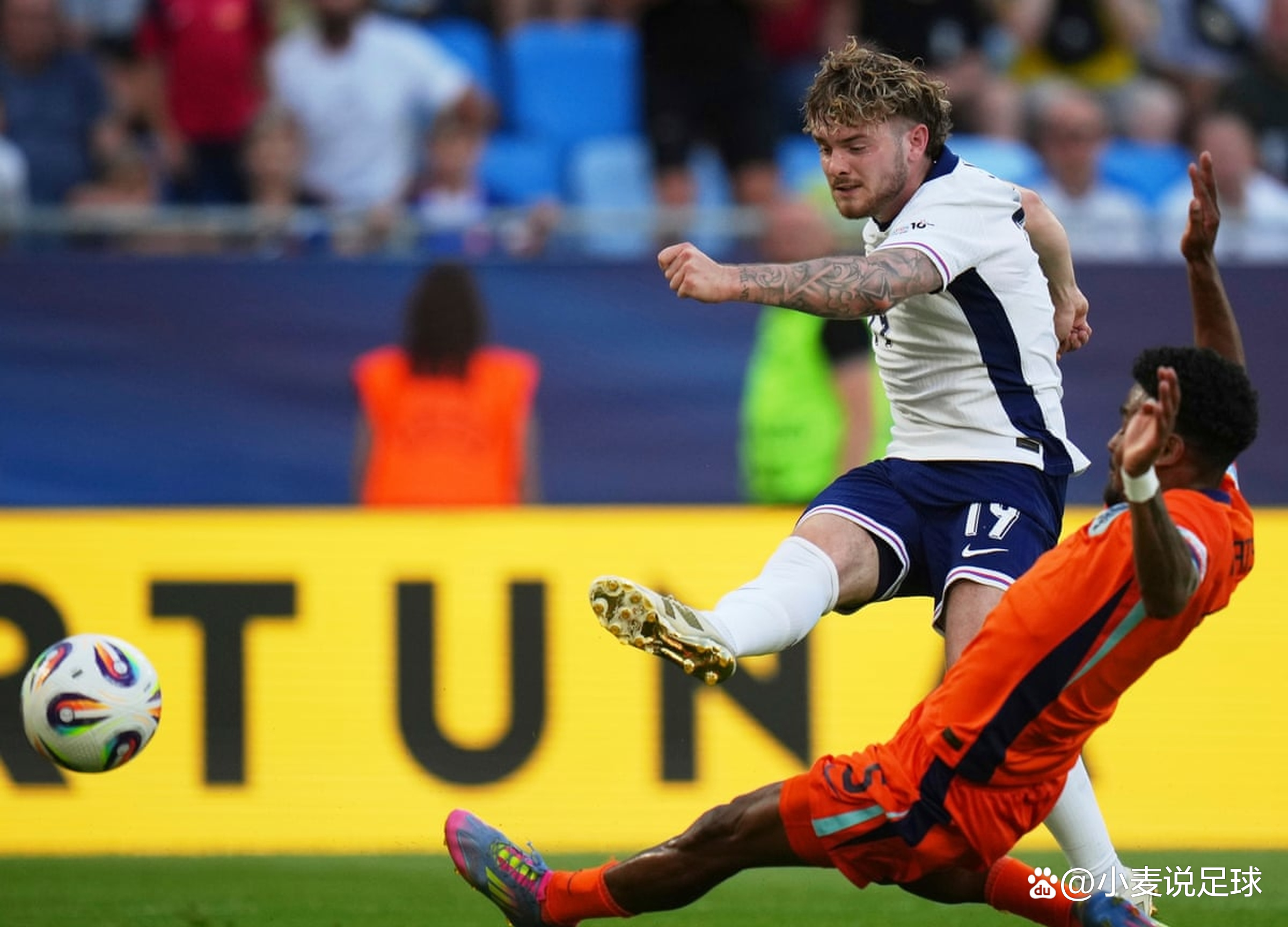 包含英格兰球队战胜强大对手，实现逆袭胜利的词条