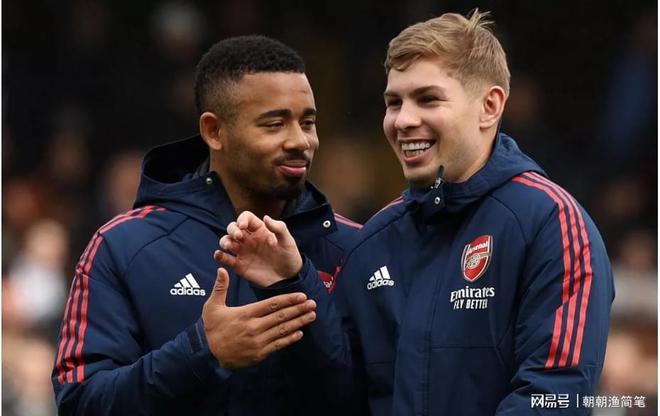 包含弗赖堡年轻阵容崭露头角，球队潜力巨大的词条