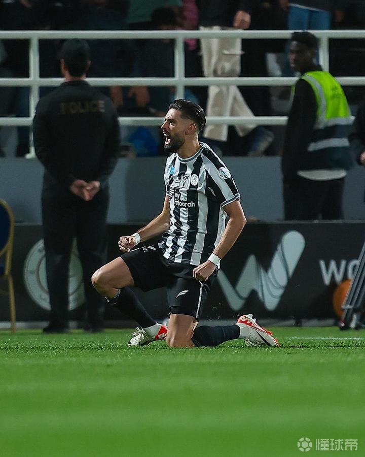 里昂横扫马德里竞技，卡拉斯科统治全场的简单介绍