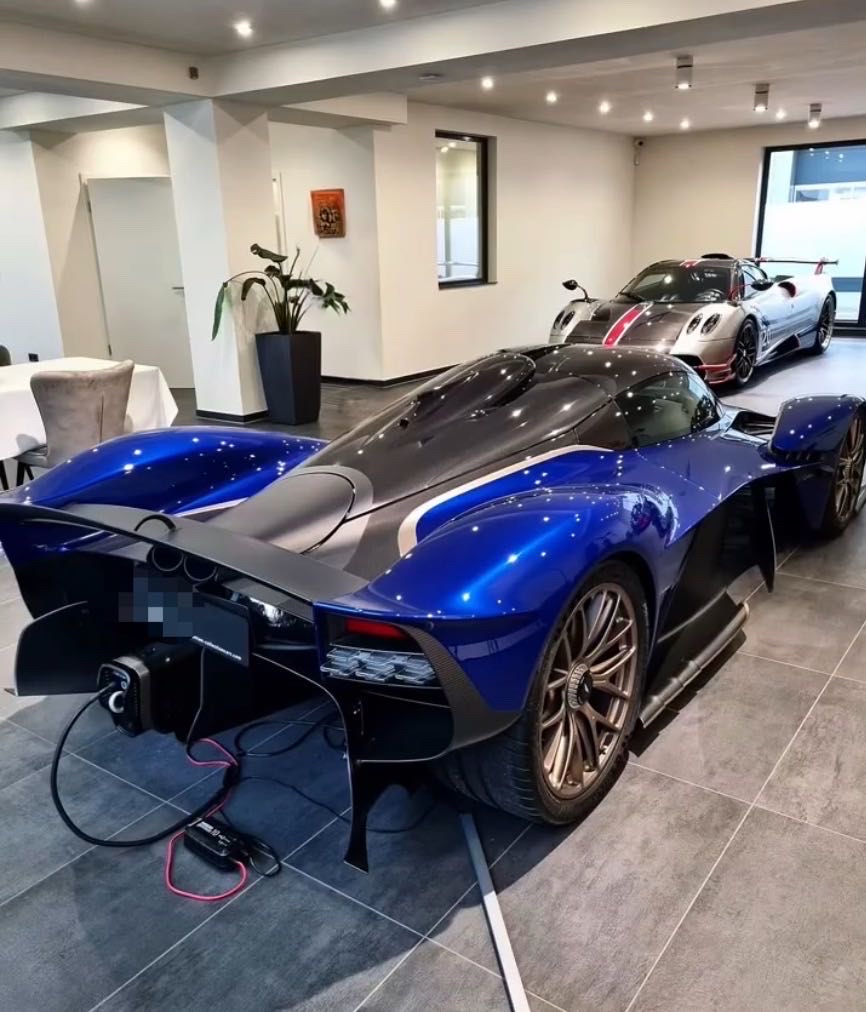 关于阿斯顿马丁碾压迈凯伦，勒克莱尔惊艳四座的信息