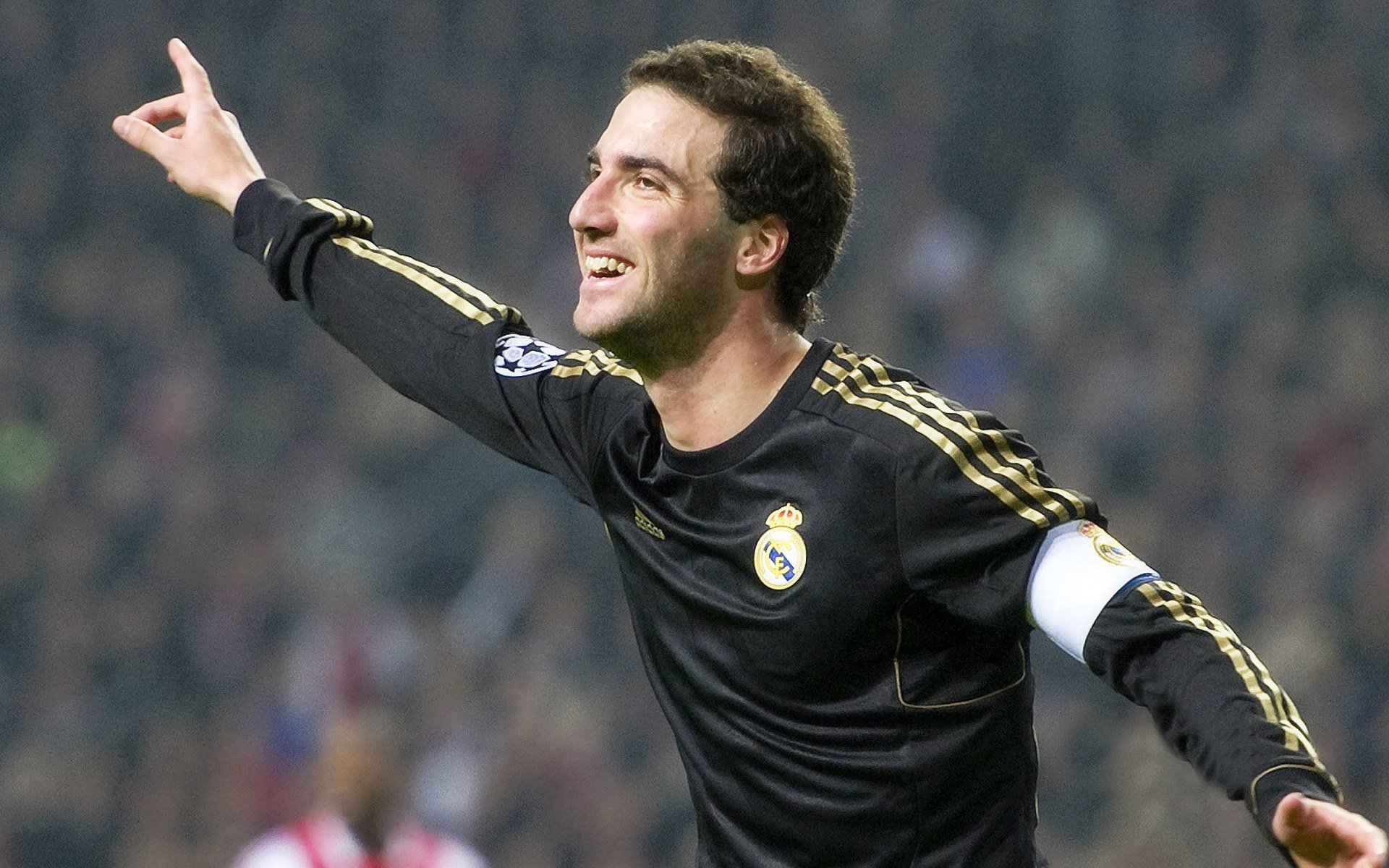 欧冠半决赛焦点战，摩纳哥战术风暴击溃伊朗铁壁，欧洲足球智慧闪耀绿茵场