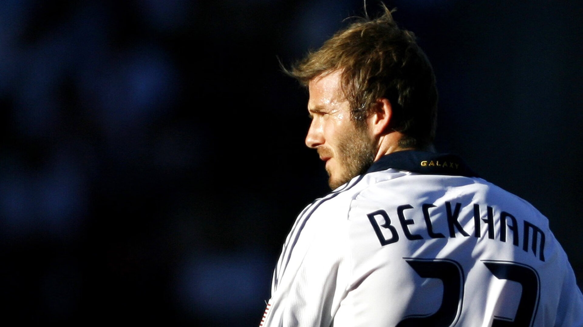 跨界传奇，上海队末节风暴启示录，三球在英超争冠战中的接管艺术