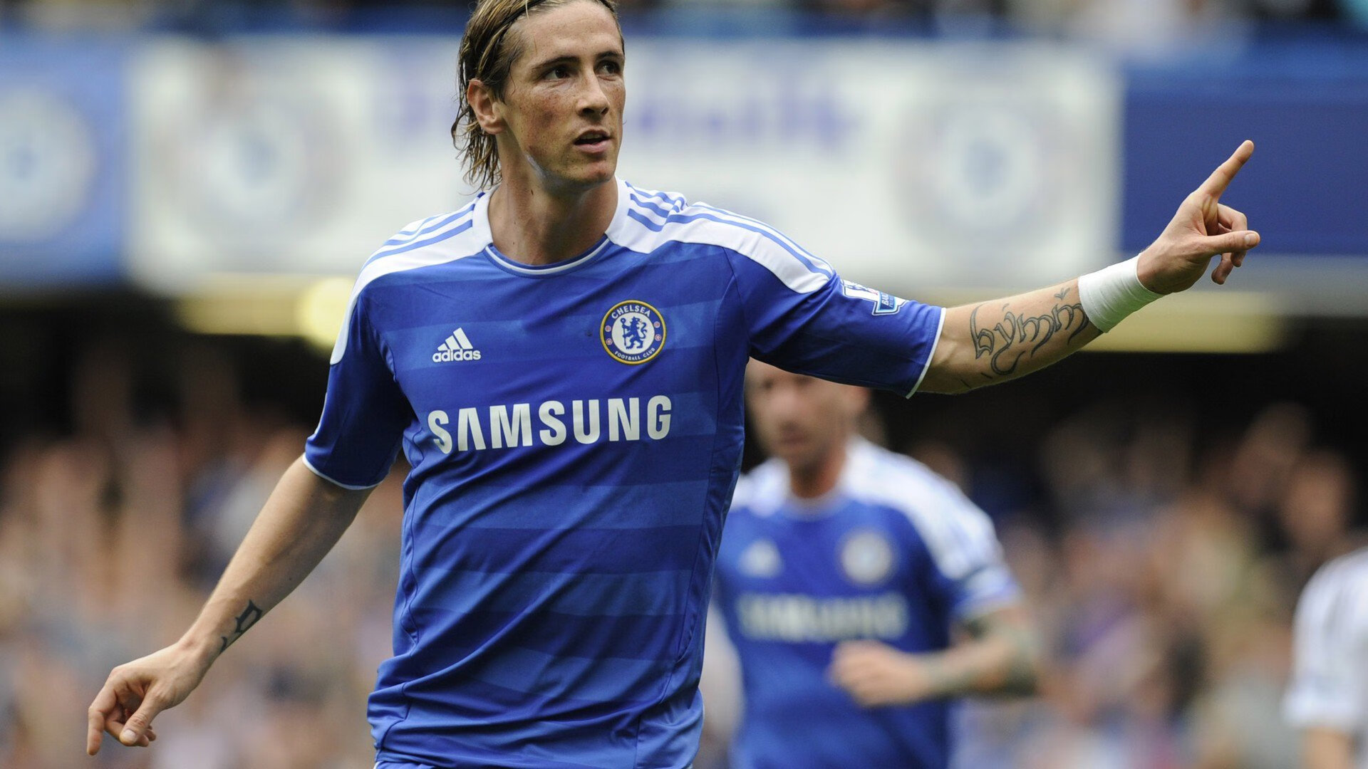 黄潜鏖战多特，马丁内利赛后评分拉满，一场定义未来的青春对决